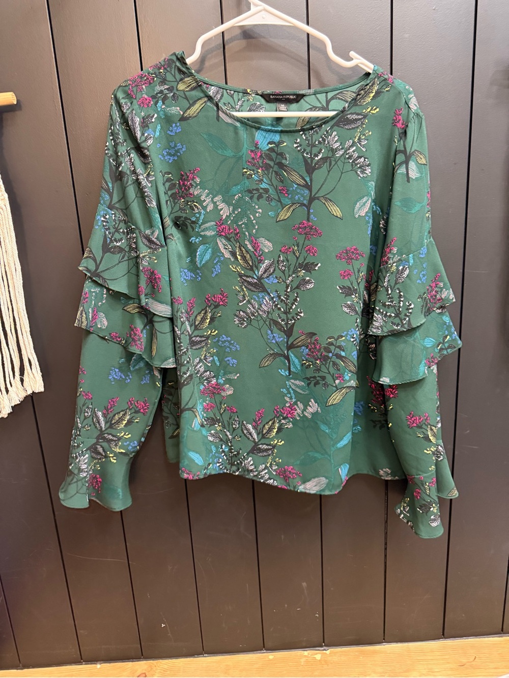Banana Republic Deep Green Floral Ruffle Sleeve Blouse